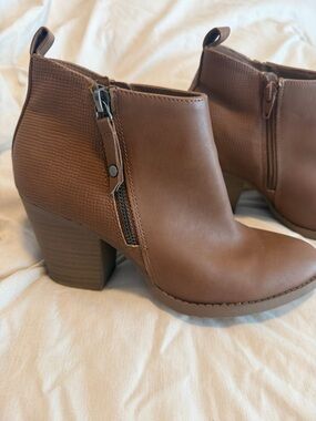 Universal Thread Brown Faux Leather Ankle Booties with Textured Side Panel